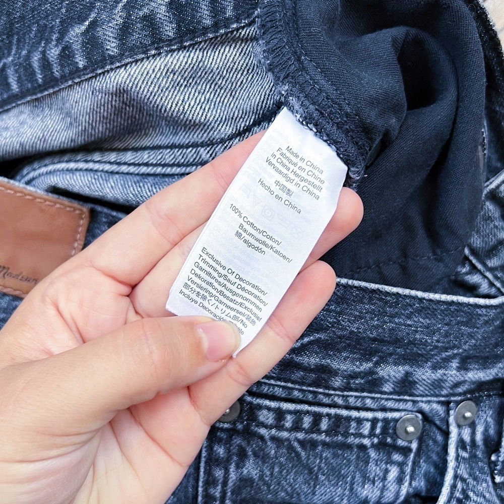 Madewell • The Perfect Vintage Jean in Roxstone Wash: Knee-Rip Edition black - Picture 7 of 12